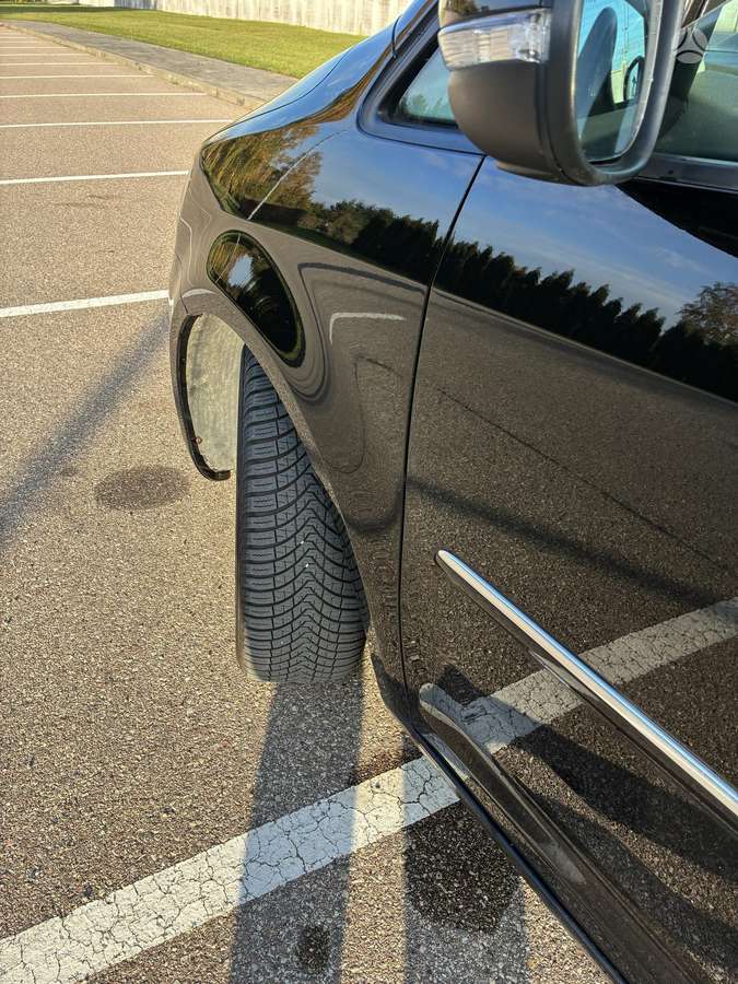 Volkswagen Touran 2011 — photo 10