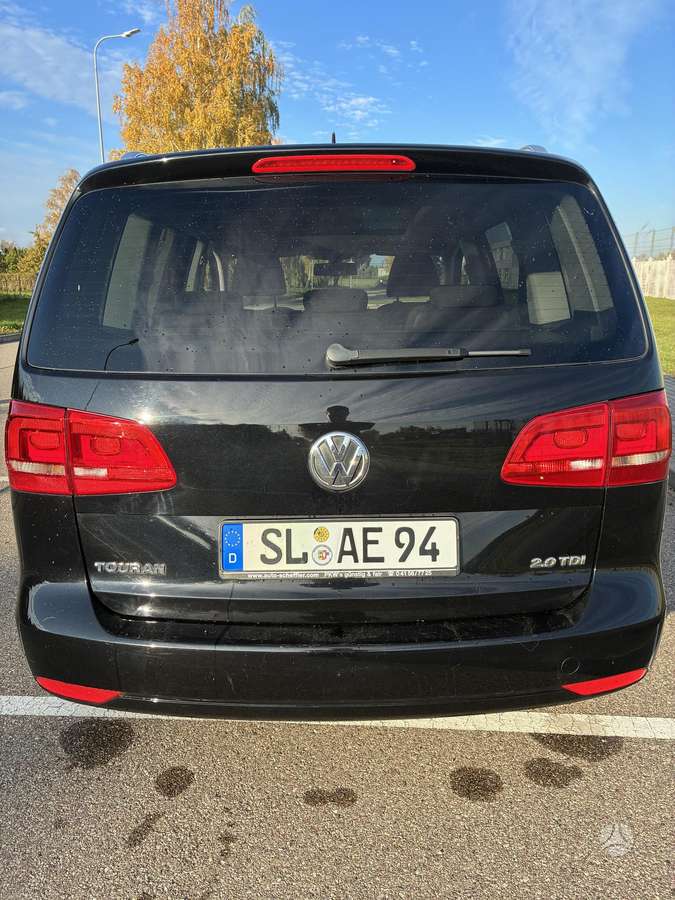 Volkswagen Touran 2011 — photo 7