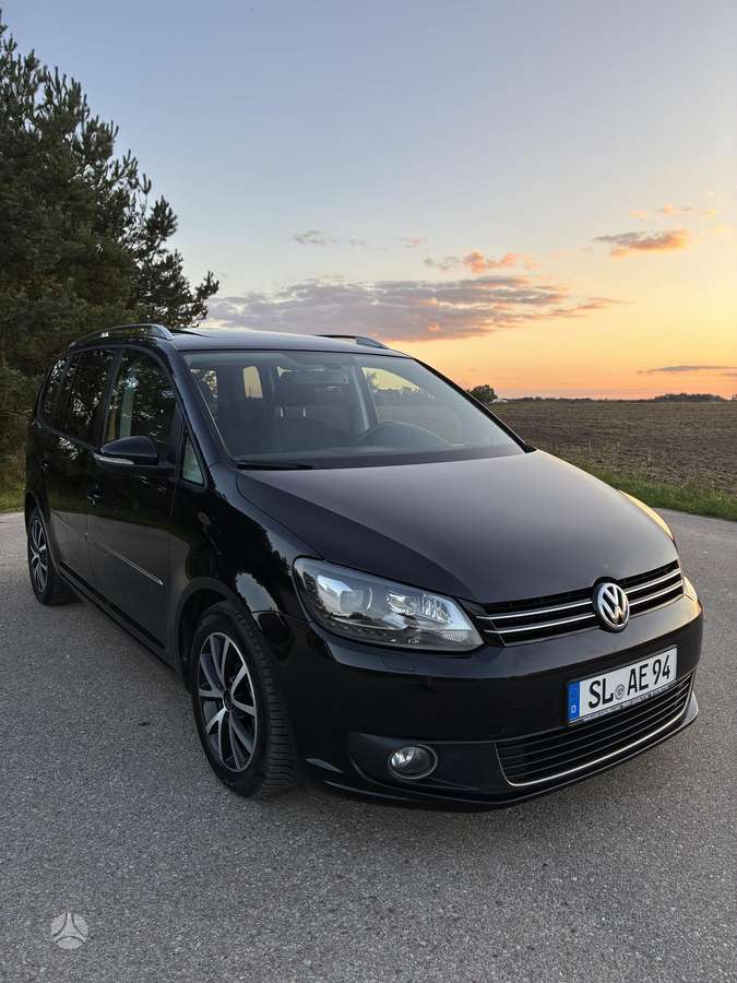 Volkswagen Touran 2011 — photo 9