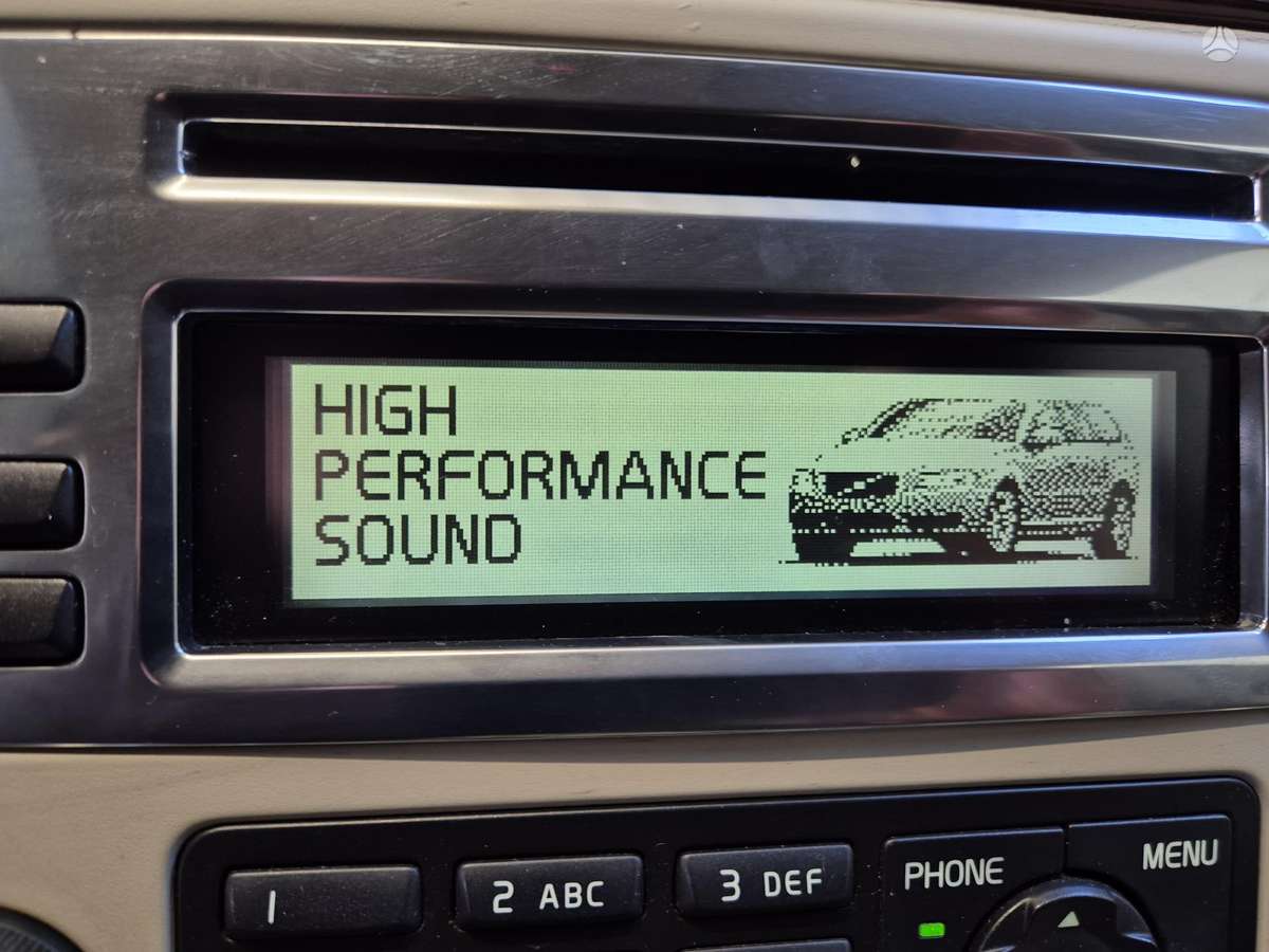 Volvo V70 2009 — photo 18