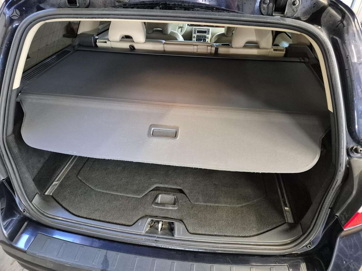 Volvo V70 2009 — photo 19