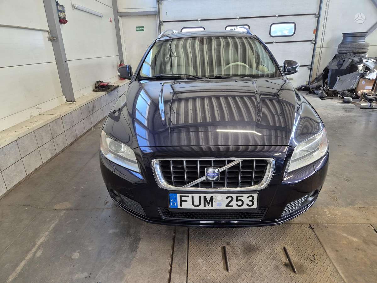 Volvo V70 2009 — photo 5