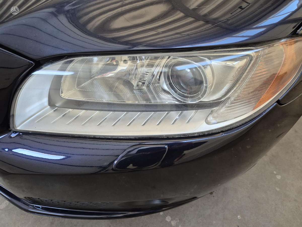 Volvo V70 2009 — photo 9