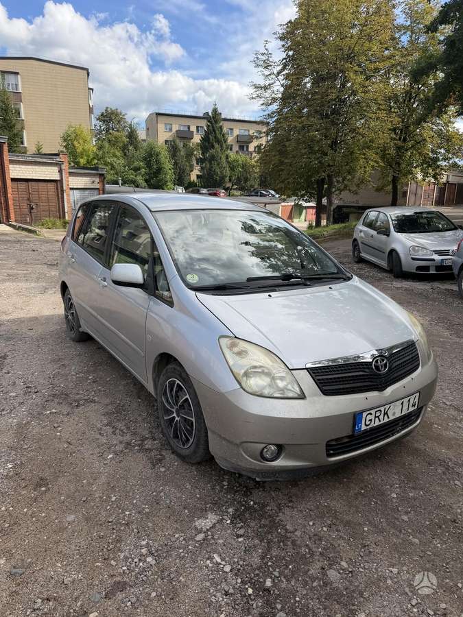 Toyota Corolla 2004 — photo 6