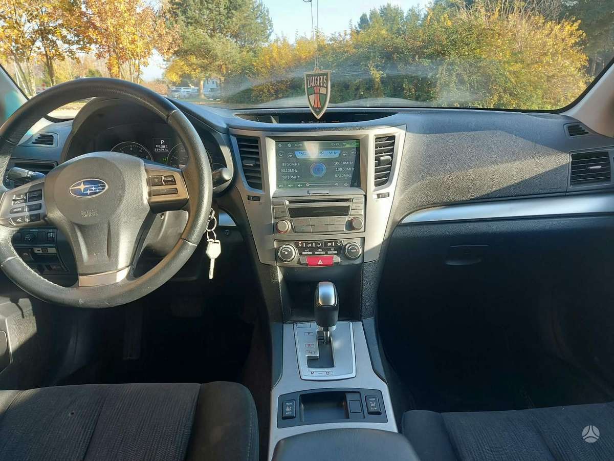 Subaru Outback 2013 — photo 10