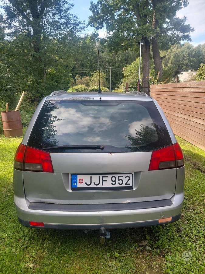 Opel Vectra 2006 — rear view