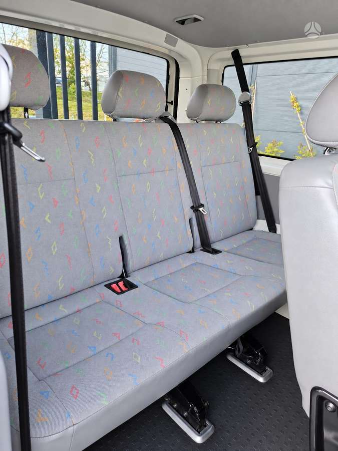 Volkswagen Transporter 2005 — photo 10
