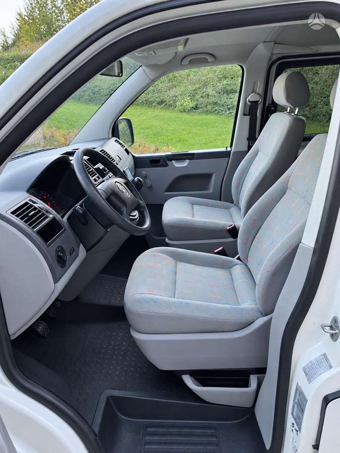 Volkswagen Transporter 2005 — photo 7