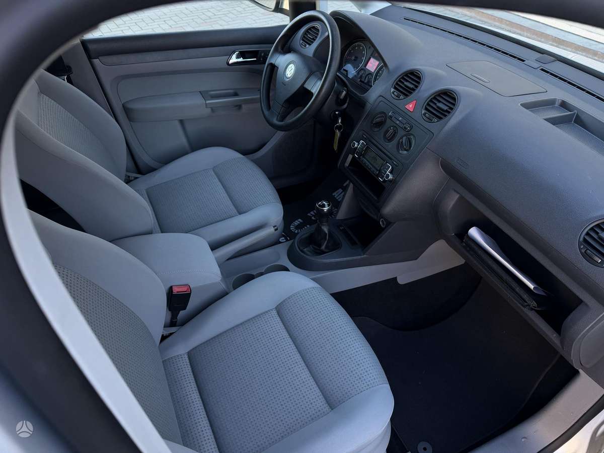 Volkswagen Caddy 2009 — photo 17