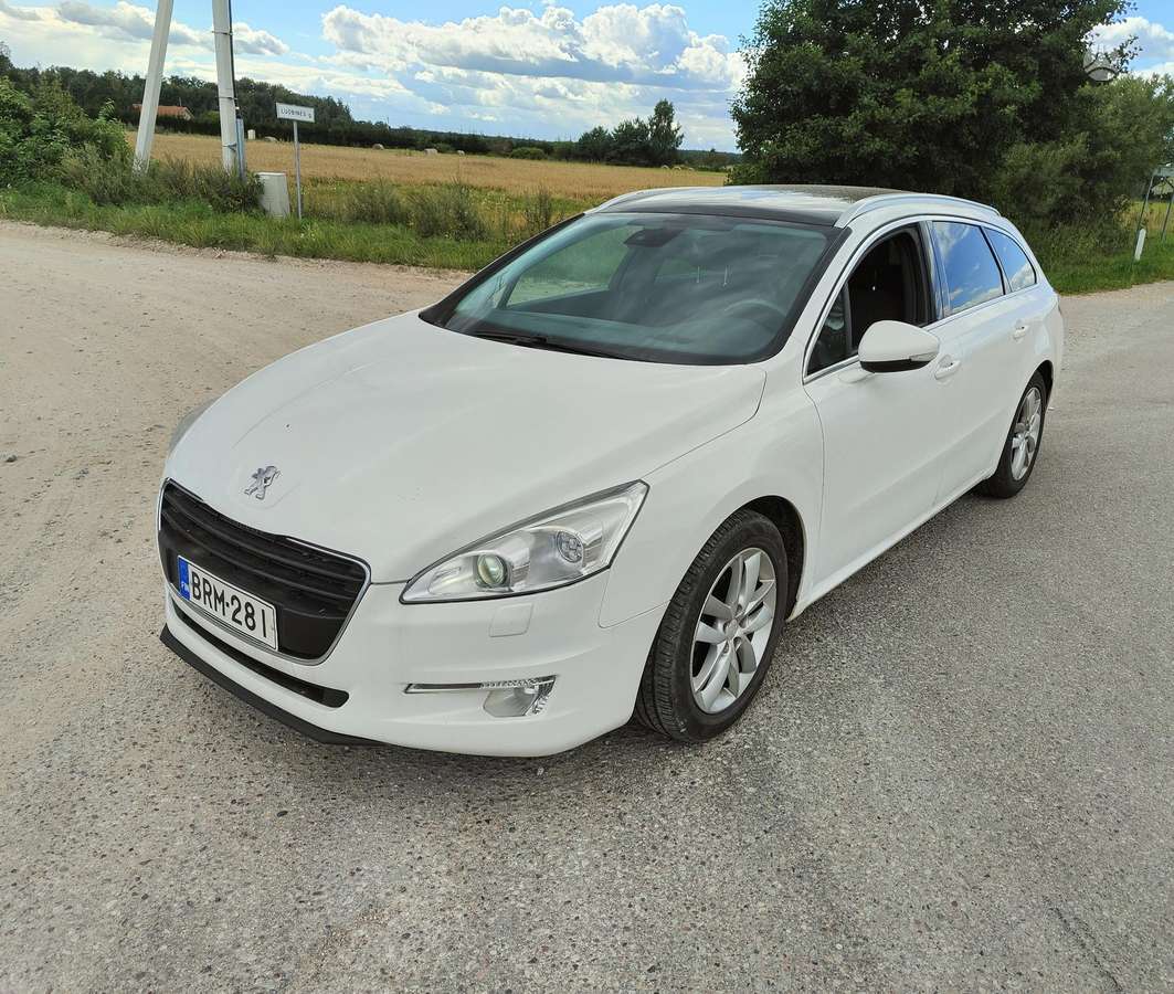 Peugeot 508 2013 — engine 1560 cm³, 111 HP (82kW)