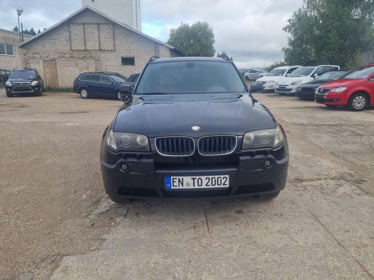 BMW X3 2005 — rear view