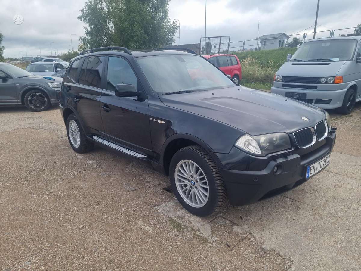 BMW X3 2005 — interior
