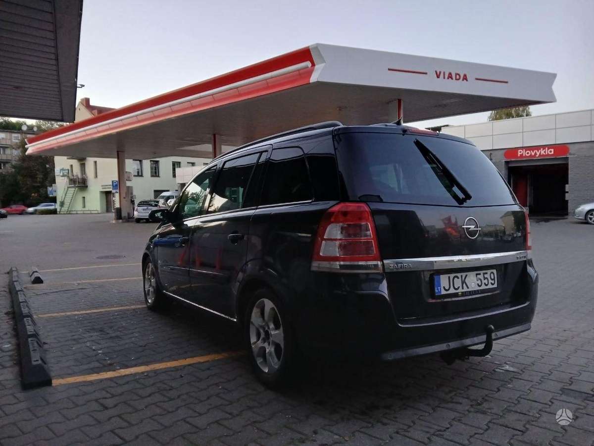 Opel Zafira 2006 — engine 1910 cm³, 150 HP (110kW)