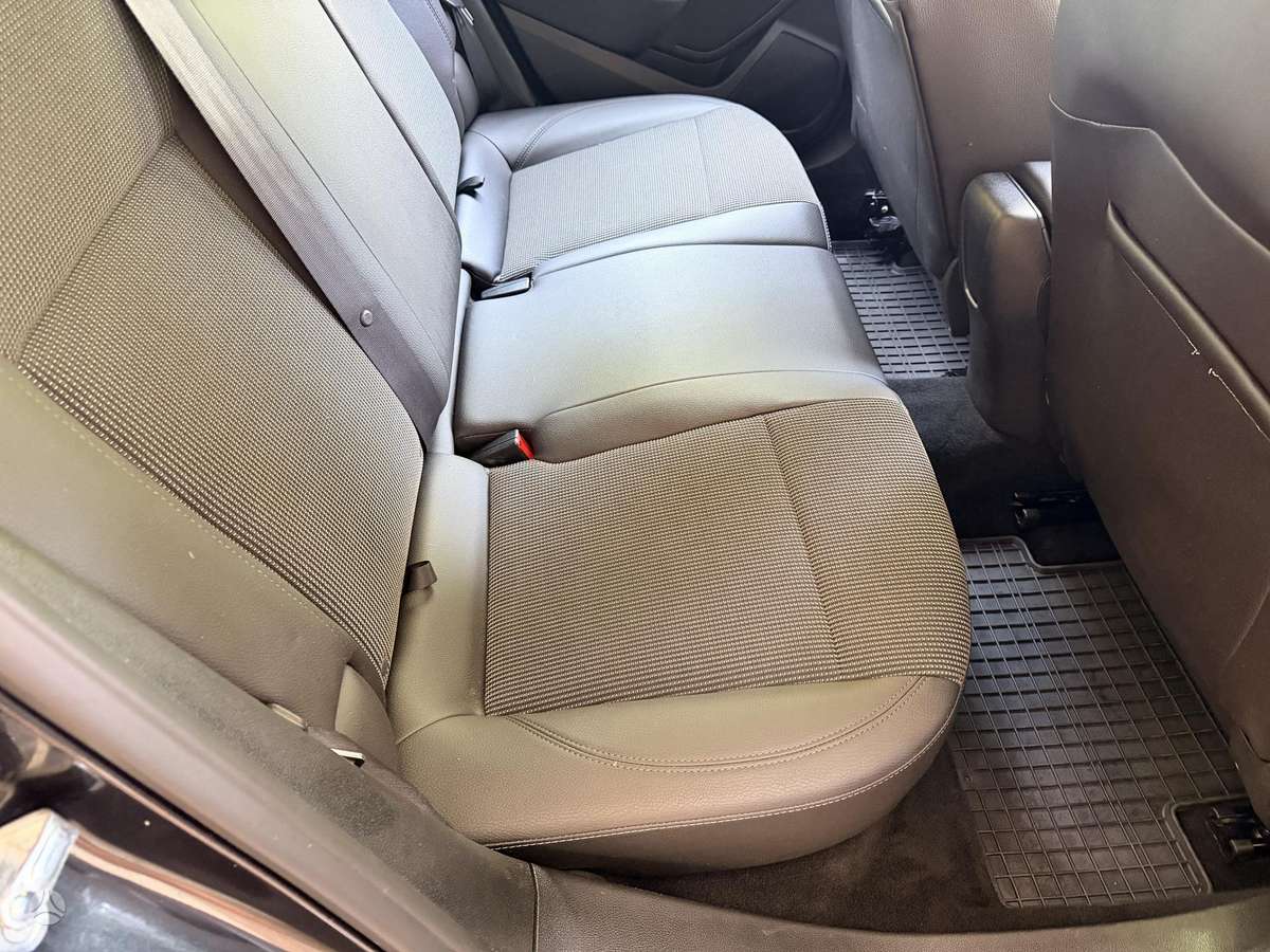 Opel Astra 2014 — photo 17