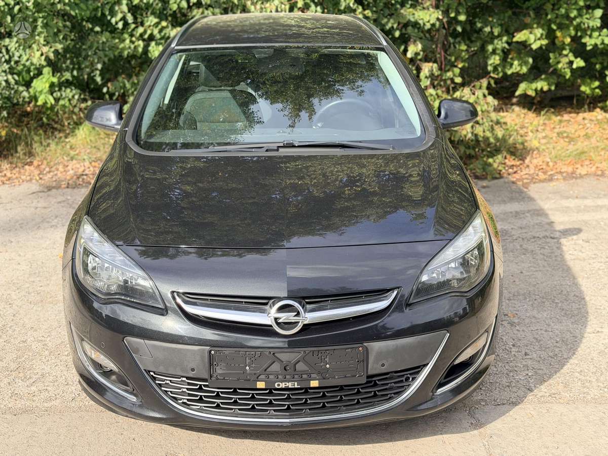 Opel Astra 2014 — photo 6
