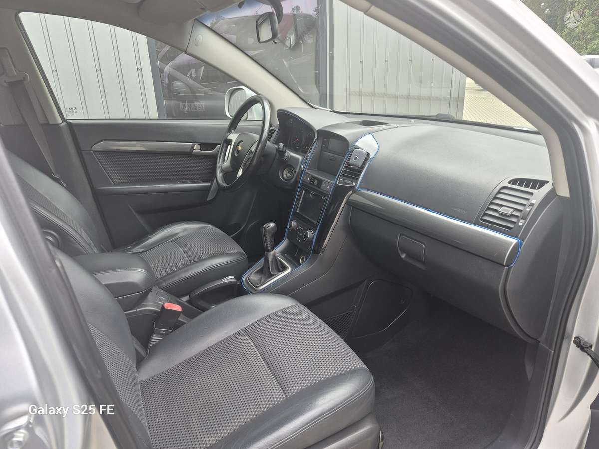 Chevrolet Captiva 2010 — photo 10