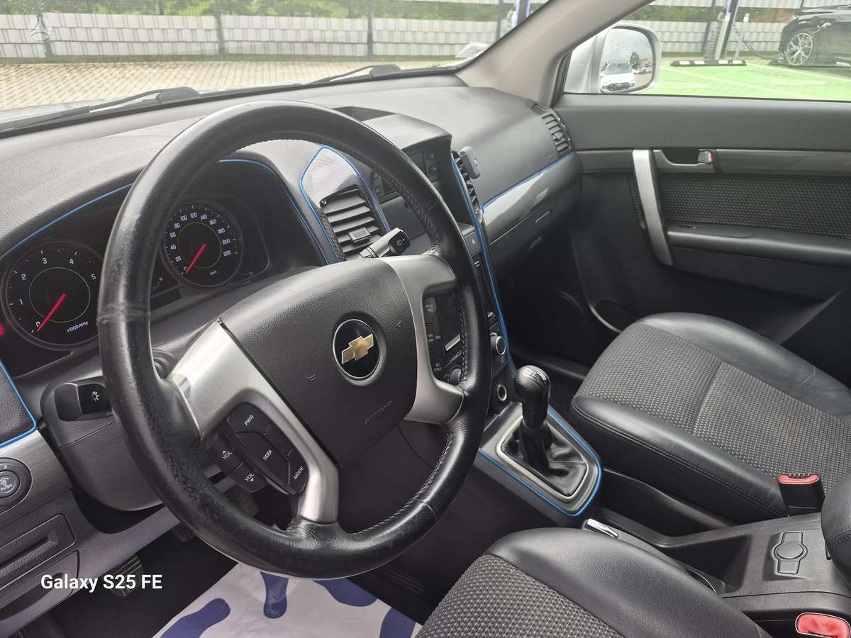 Chevrolet Captiva 2010 — photo 13
