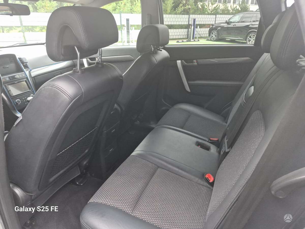 Chevrolet Captiva 2010 — photo 15