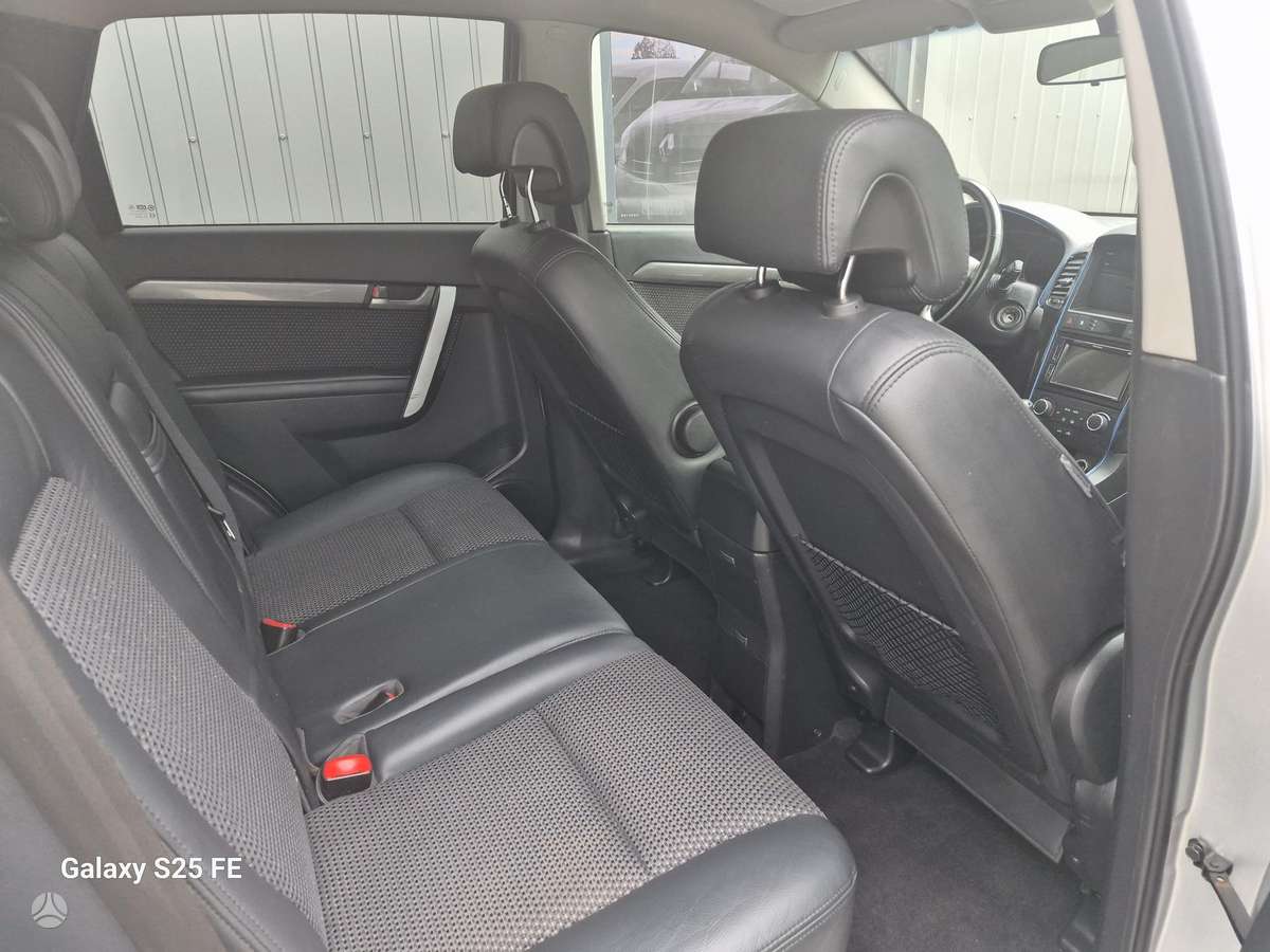 Chevrolet Captiva 2010 — photo 16