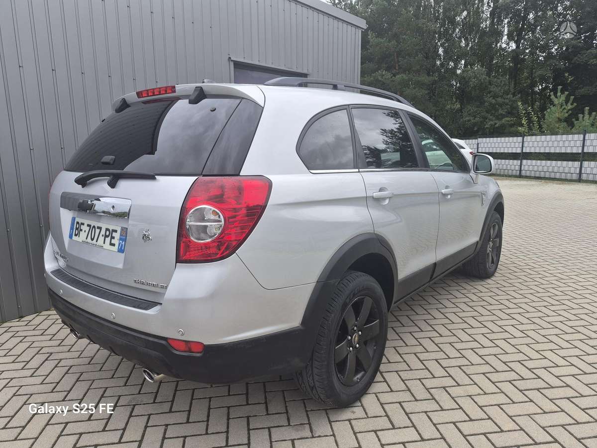 Chevrolet Captiva 2010 — engine 1991 cm³, 150 HP (110kW)
