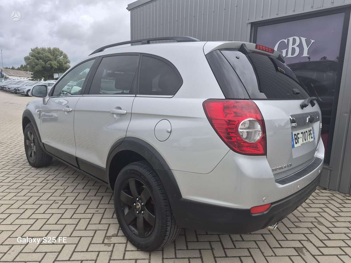 Chevrolet Captiva 2010 — photo 6