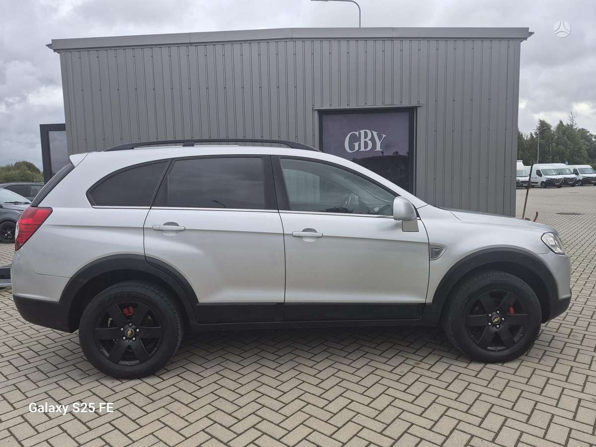 Chevrolet Captiva 2010 — photo 8