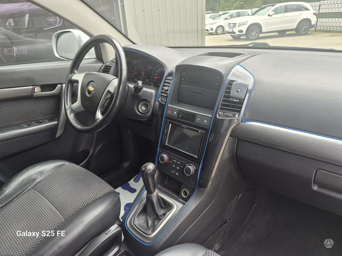 Chevrolet Captiva 2010 — photo 9