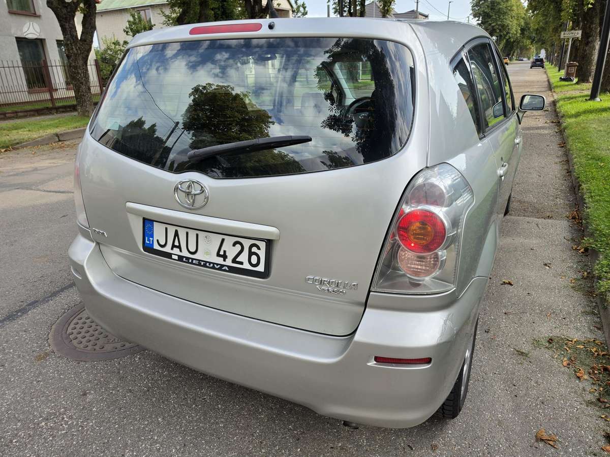 Toyota Corolla 2005 — photo 6