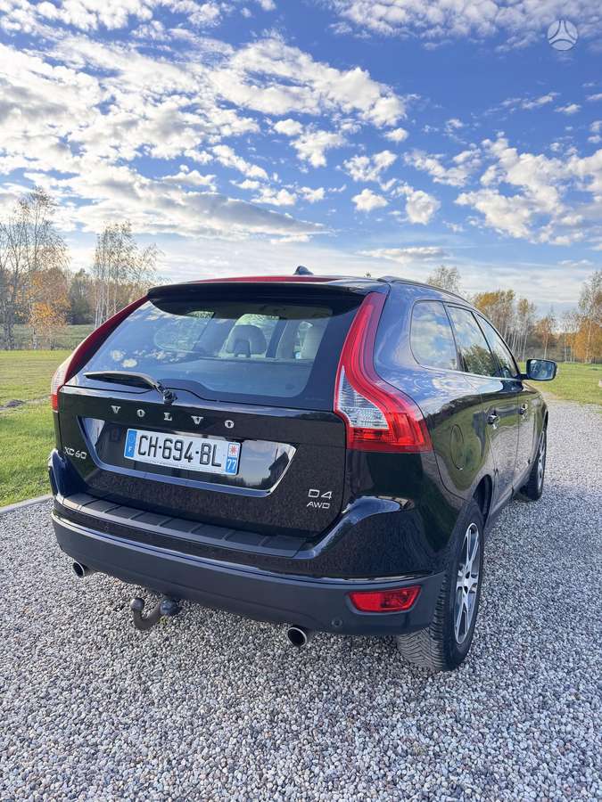 Volvo XC60 2012 — фото 10