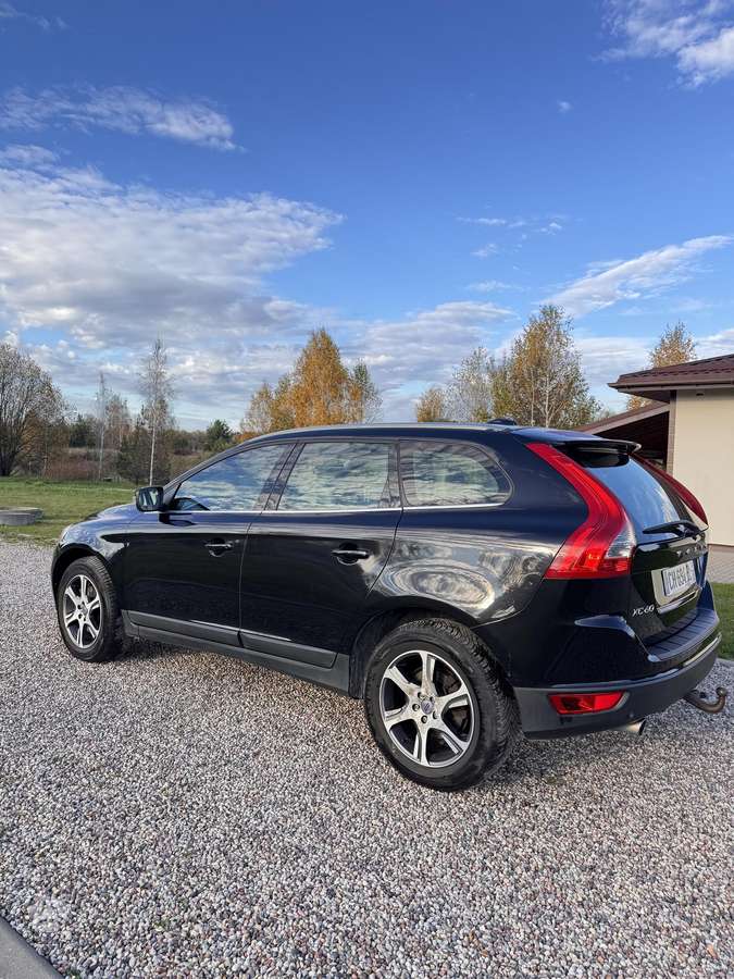 Volvo XC60 2012 — фото 15