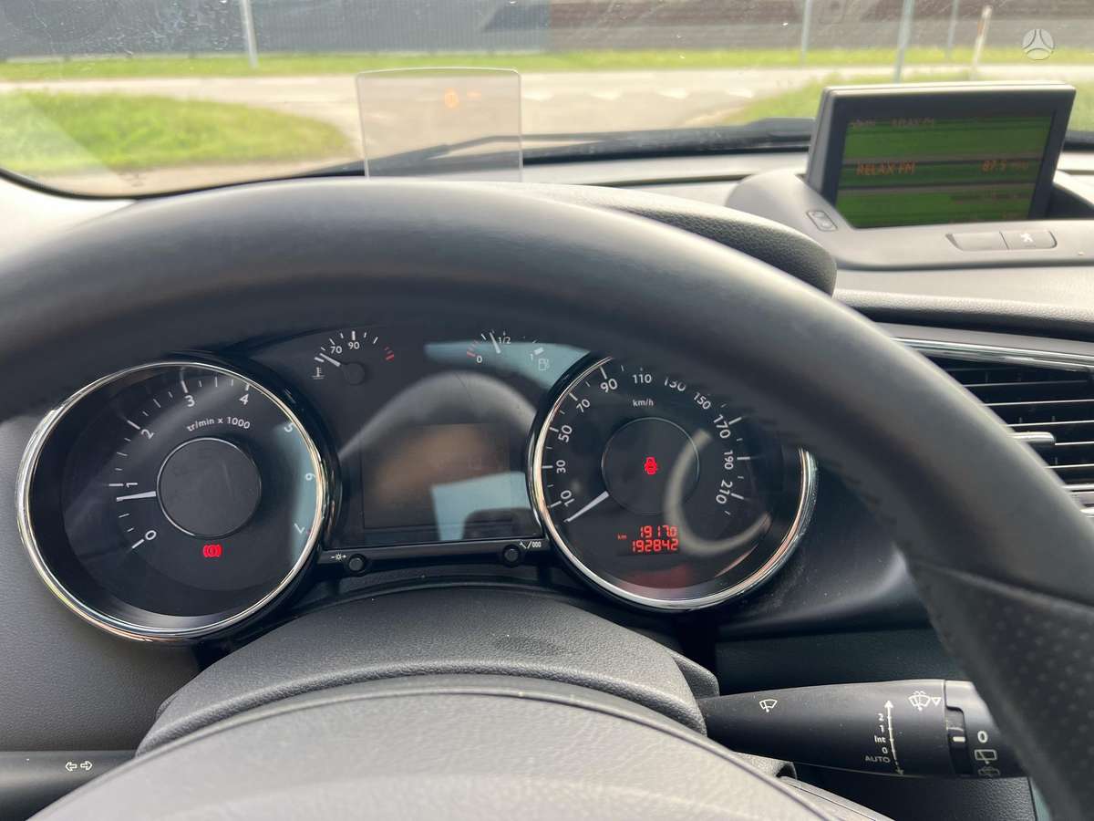 Peugeot 3008 2011 — photo 6