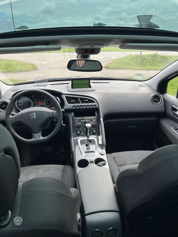 Peugeot 3008 2011 — photo 8