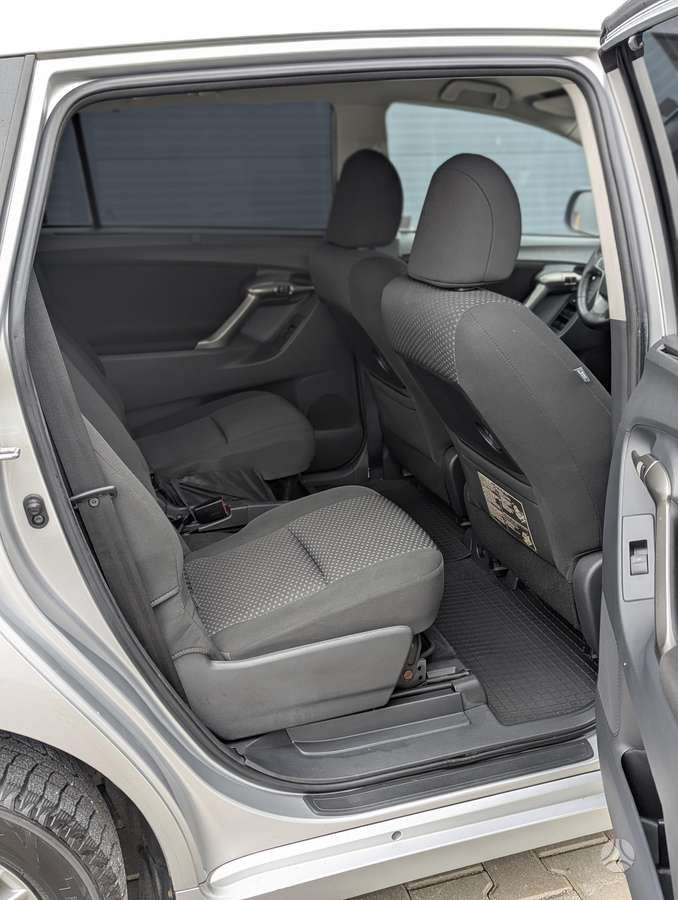 Toyota Verso 2012 — photo 42