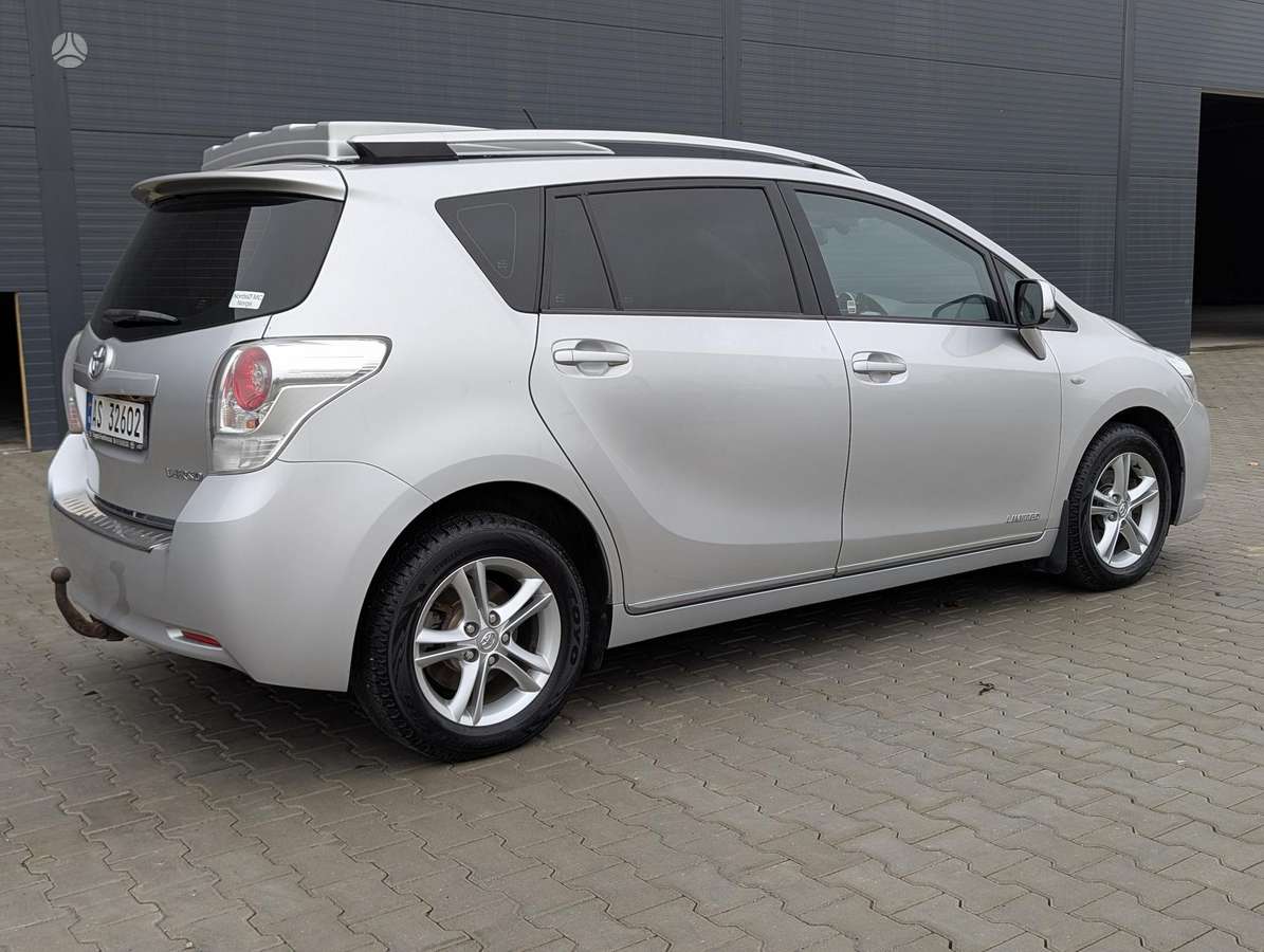 Toyota Verso 2012 — photo 5