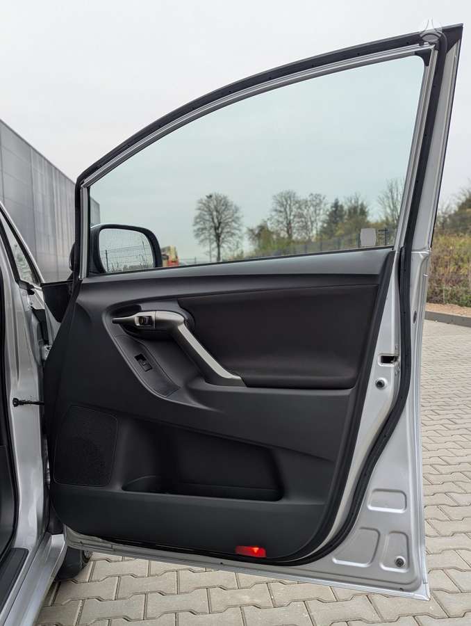 Toyota Verso 2012 — photo 58