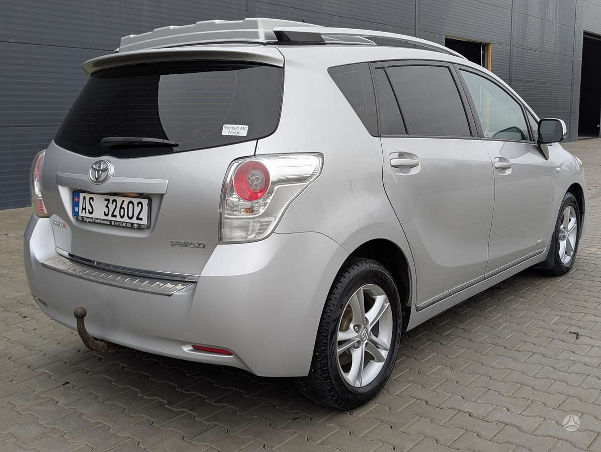 Toyota Verso 2012 — photo 6