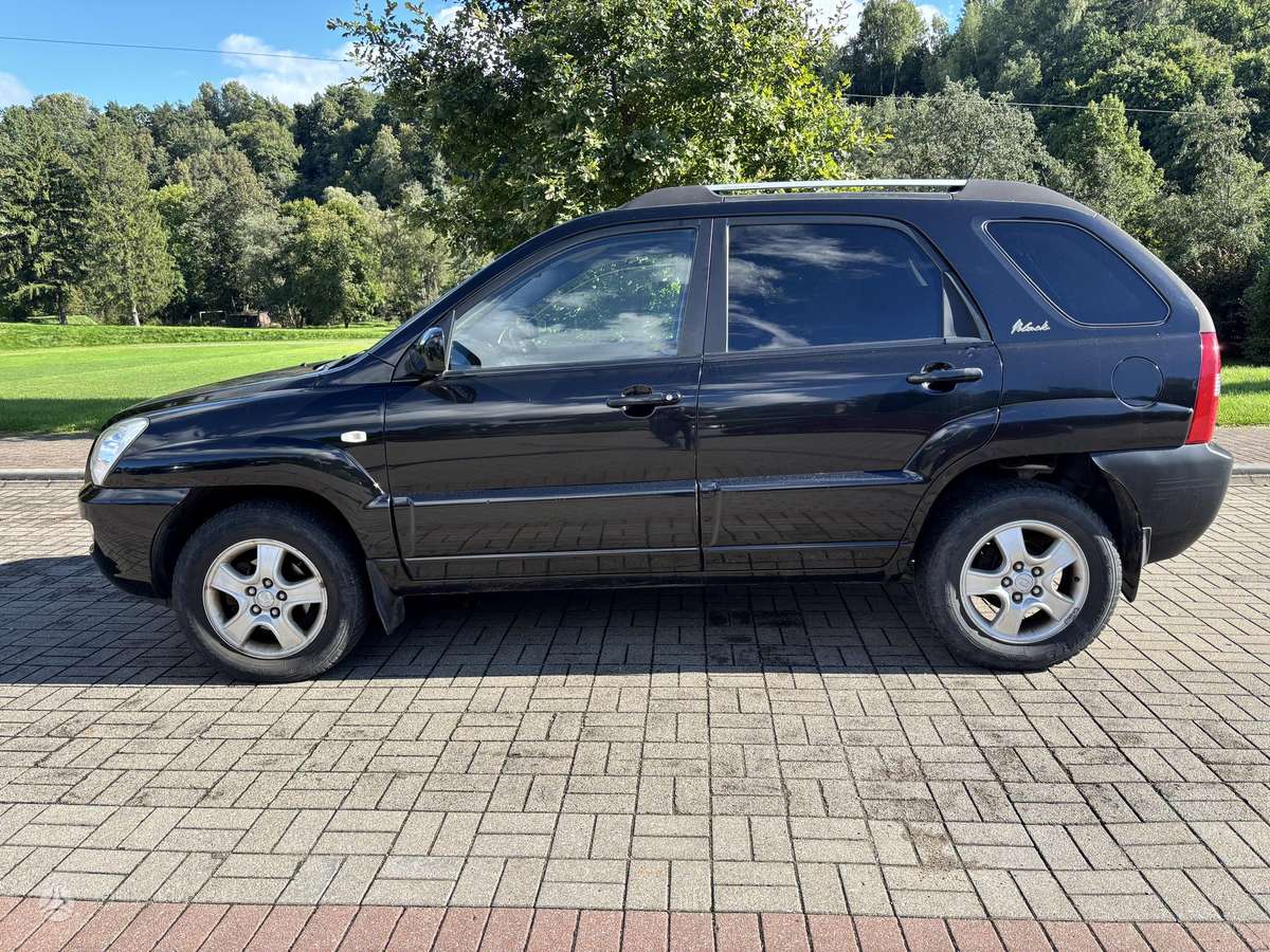 Kia Sportage 2007 — rear view
