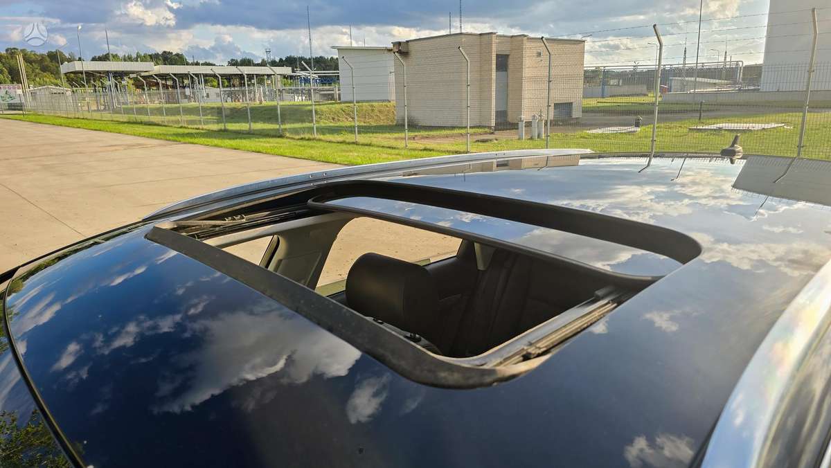 Audi A6 2011 — photo 11