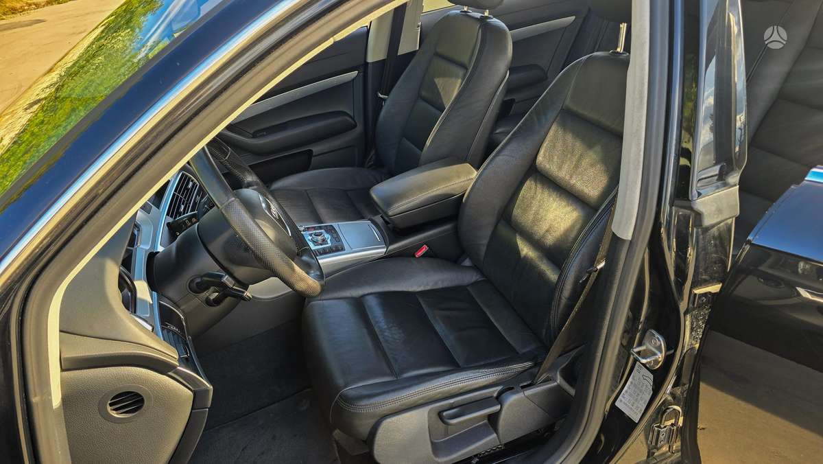 Audi A6 2011 — photo 20