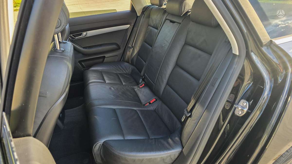Audi A6 2011 — photo 21