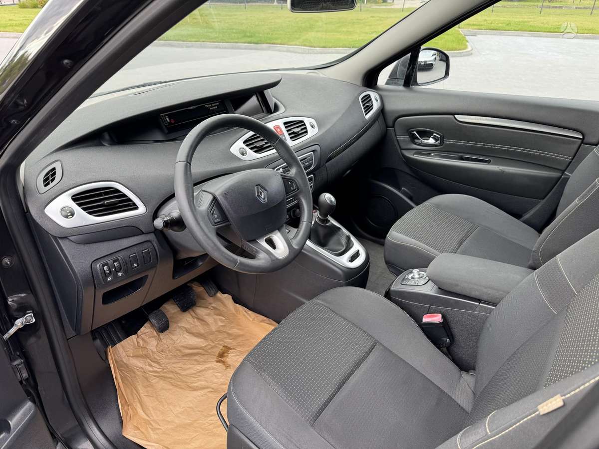 Renault Scenic 2009 — photo 15