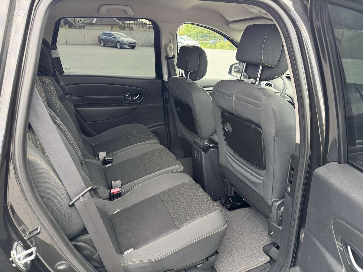 Renault Scenic 2009 — photo 16