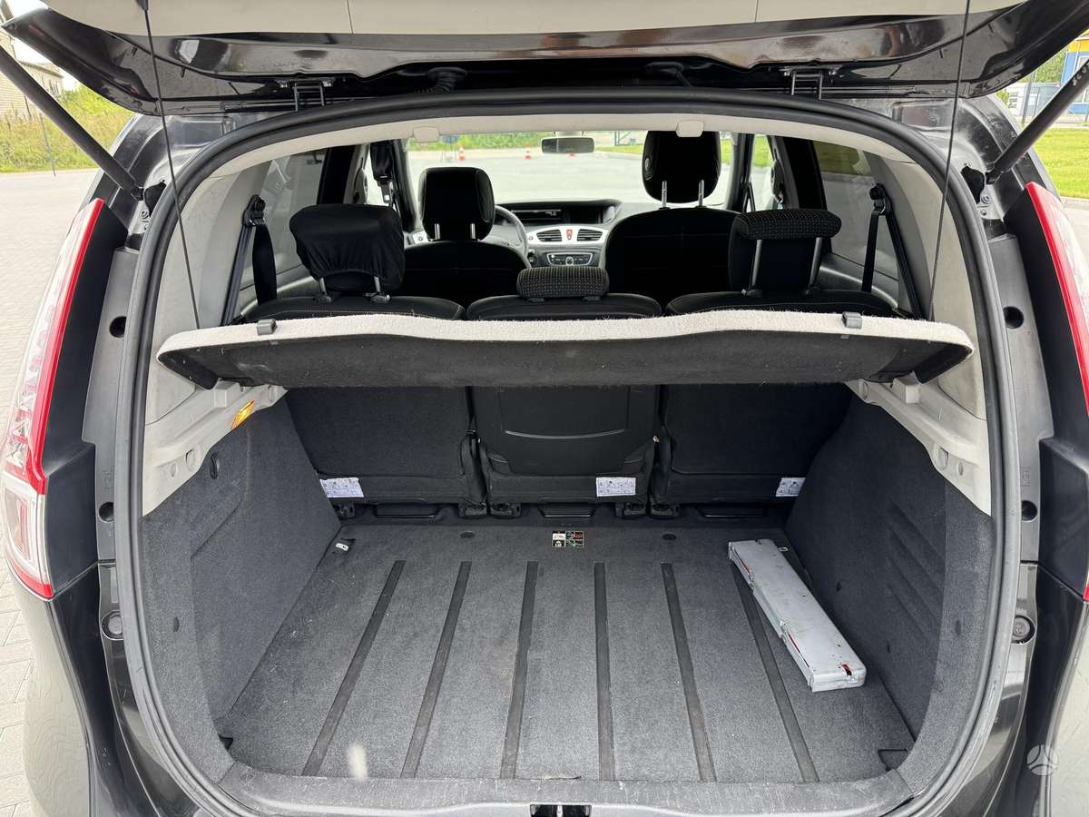 Renault Scenic 2009 — photo 17