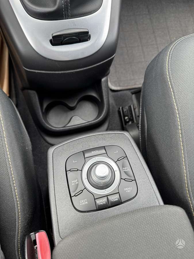 Renault Scenic 2009 — photo 22