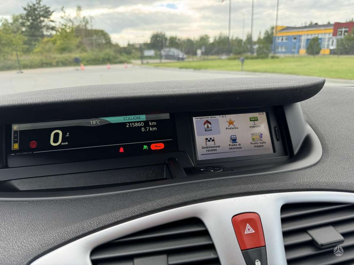 Renault Scenic 2009 — photo 24