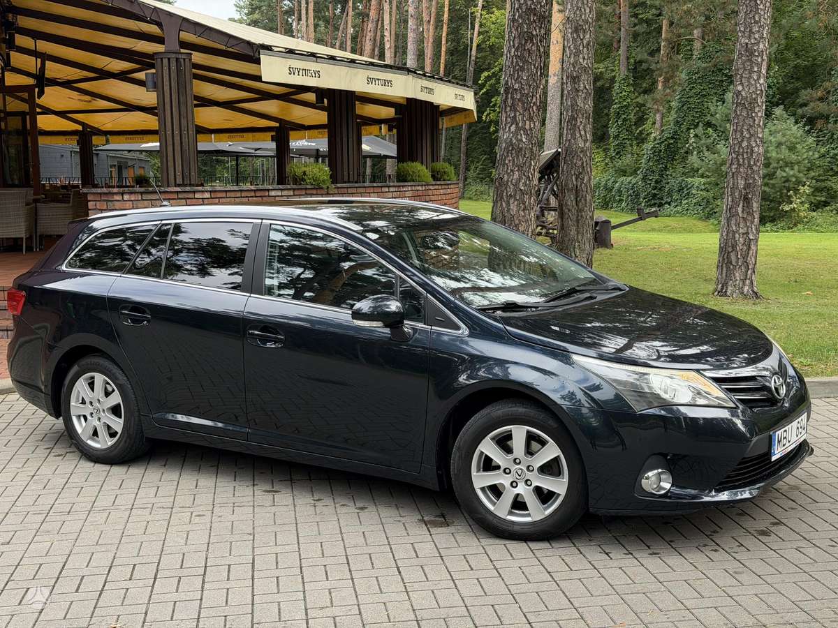 Toyota Avensis 2012 — engine 1998 cm³, 124 HP (91kW)