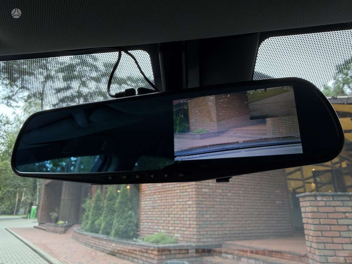 Toyota Avensis 2012 — photo 44