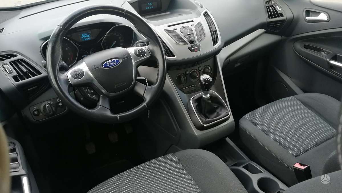 Ford Grand 2013 — photo 12