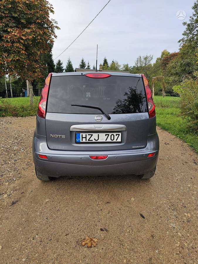 Nissan Note 2012 — photo 5