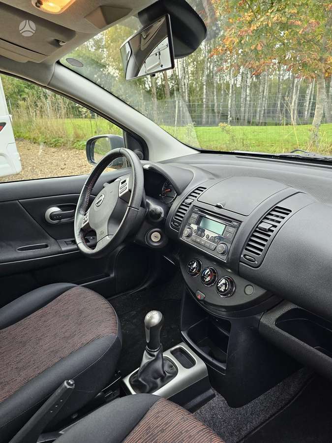 Nissan Note 2012 — photo 7